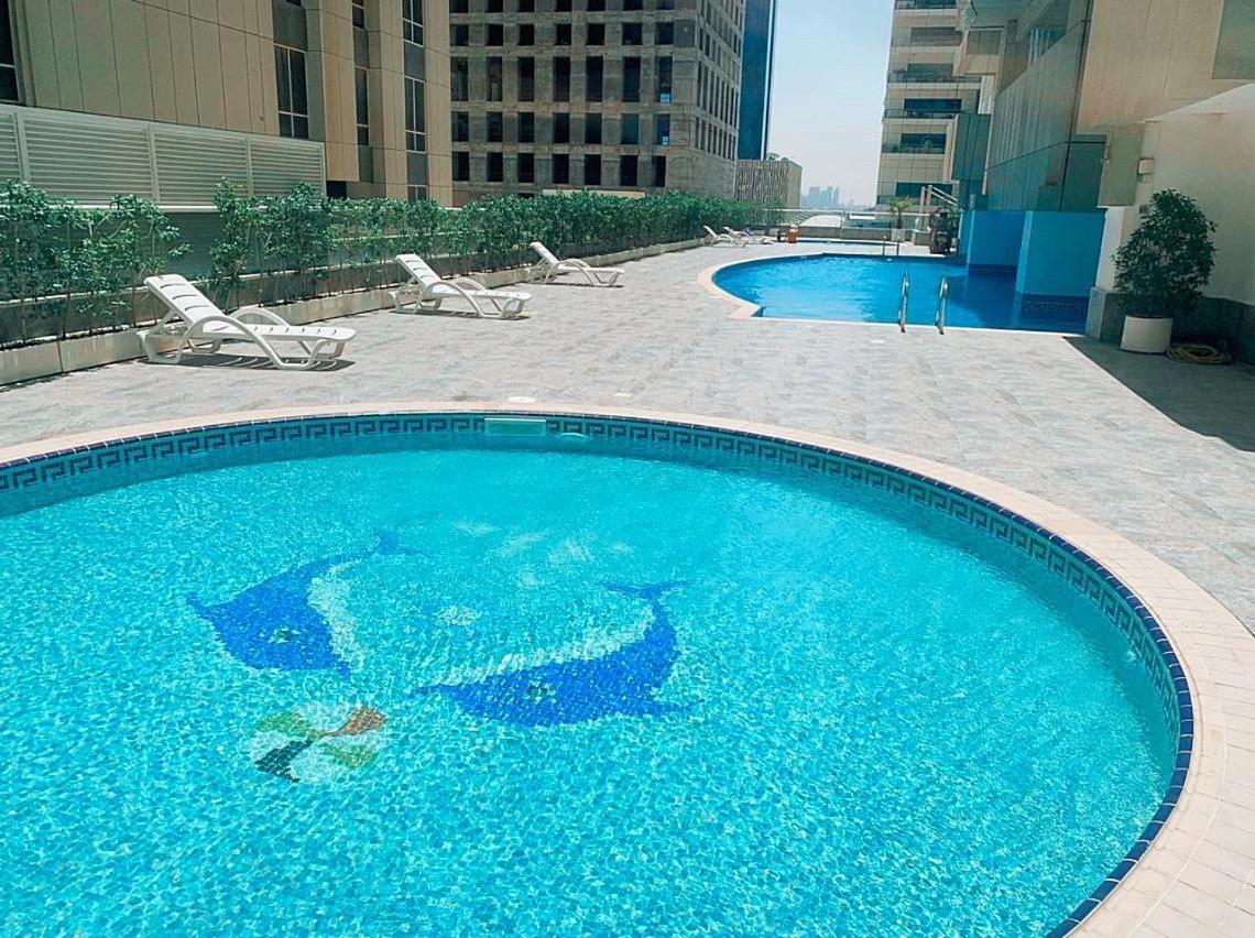 Two Continents Holiday Homes - Marina & Sea View 3 Bedrooms Apartment Dubai Exterior photo